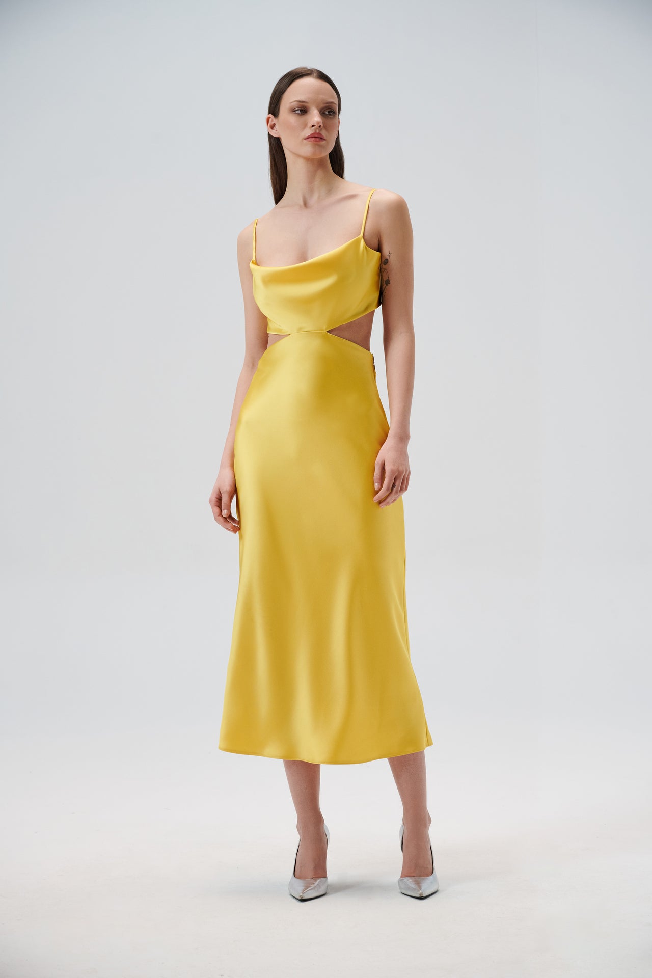 Cut out satin dress in yellow